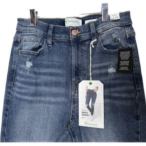 Celebrity Pink High Rise Ankle Jeans